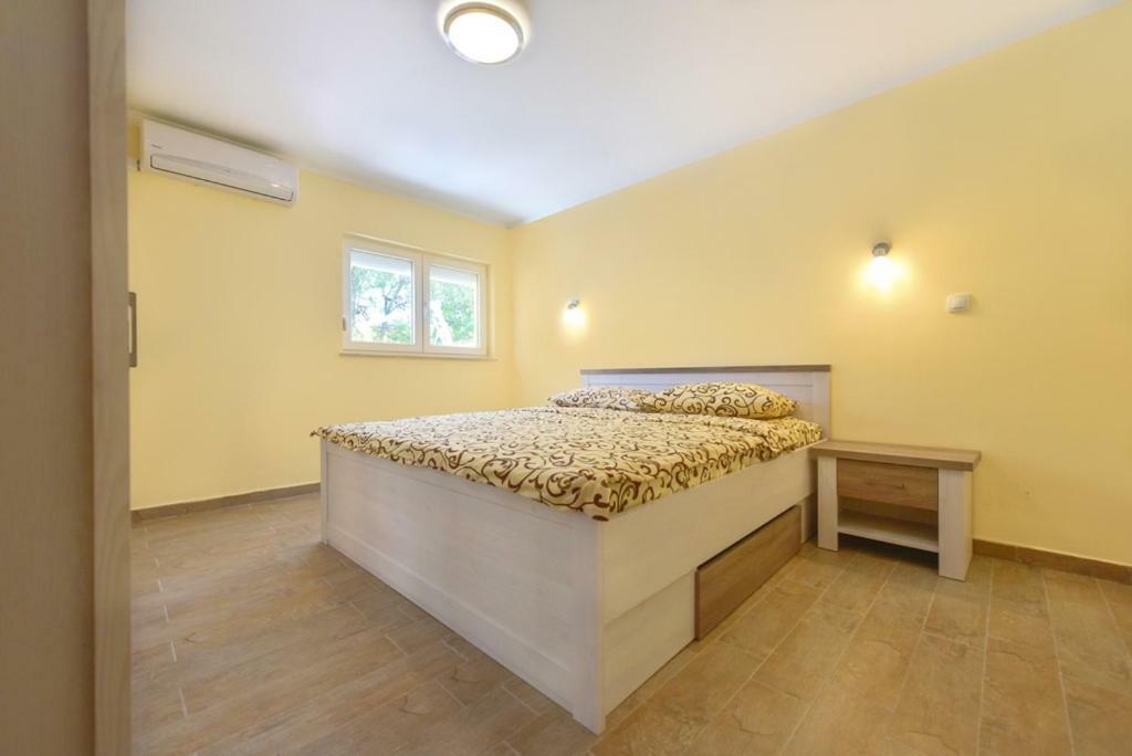 Apartment Sax Jezera Eksteriør billede